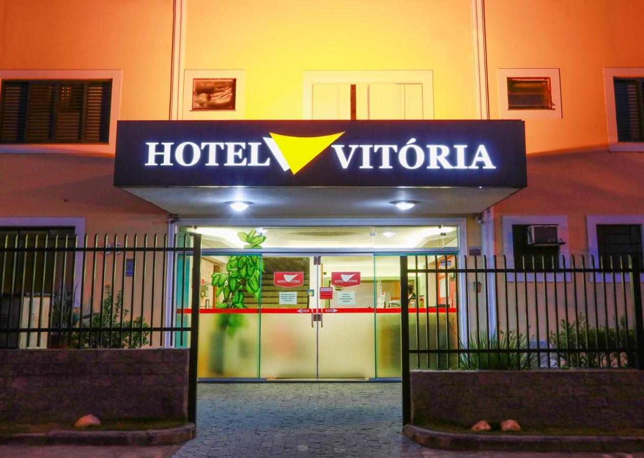 Hotel Vitoria Pindamonhangaba Exteriör bild